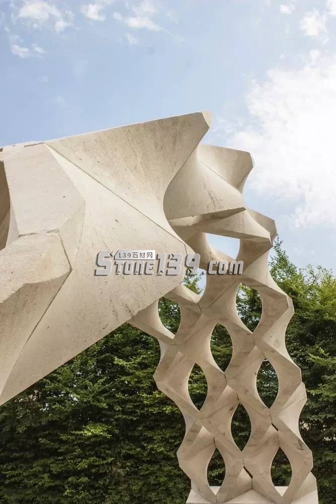 用(意大利)原石打造的拱形石材拋物線拱形預制結構