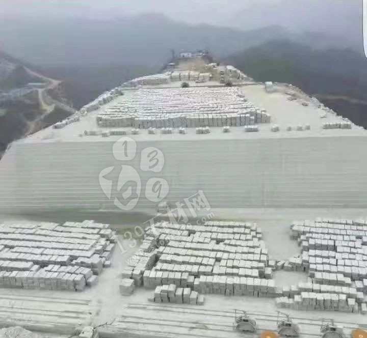 河南內(nèi)鄉(xiāng)縣板場(chǎng)鄉(xiāng)梨花白花崗巖石材