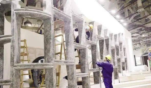 石材“脫重向輕”