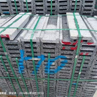 湖南芝麻灰花崗巖縫隙式排水溝蓋板